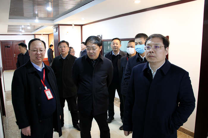 河南省駐馬店市政府市長李躍勇一行蒞臨洛杉奇公司考察調研